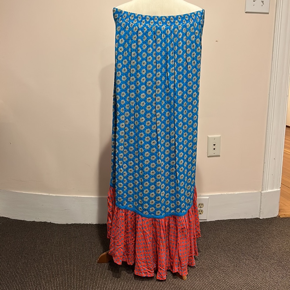 Solitaire long layered skirt